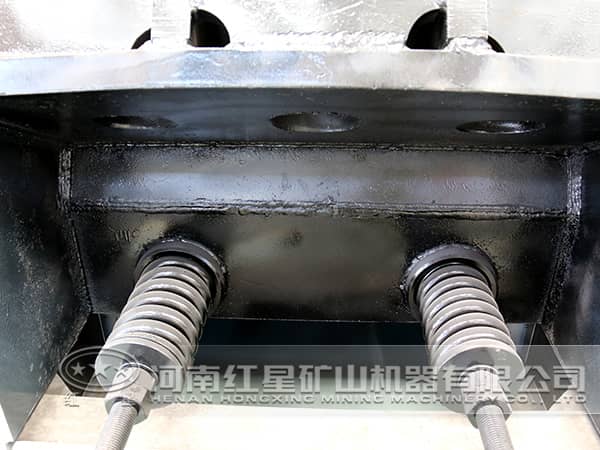 明礬石破碎機(jī) 明礬石破碎機(jī)