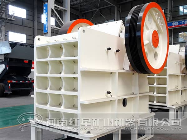 顎式破碎機 顎式破碎機