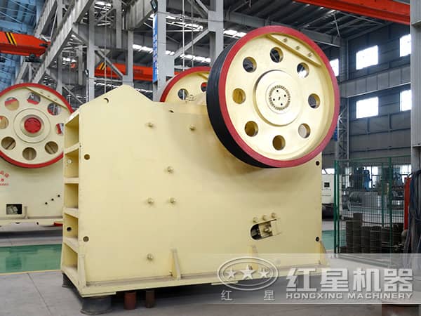 破石機(jī) 破石機(jī)