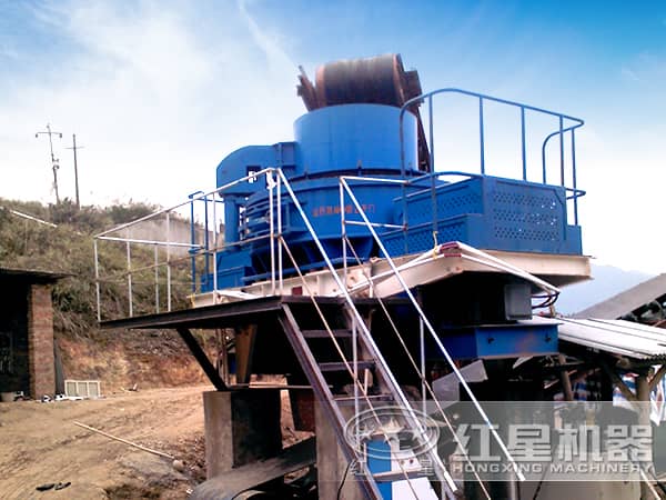 制砂機(jī)生產(chǎn)現(xiàn)場 制砂機(jī)生產(chǎn)現(xiàn)場