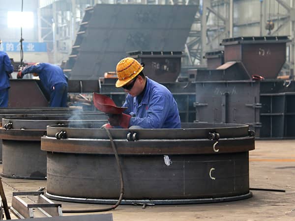 生產(chǎn)車間工人 生產(chǎn)車間工人