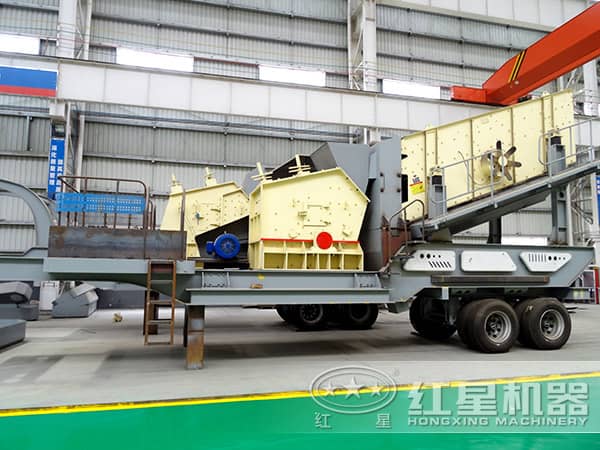 反擊破移動式破碎站側(cè)面圖 反擊破移動式破碎站側(cè)面圖