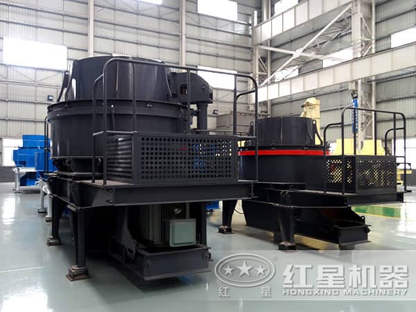 大小型號石頭制砂機對比圖 大小型號石頭制砂機對比圖