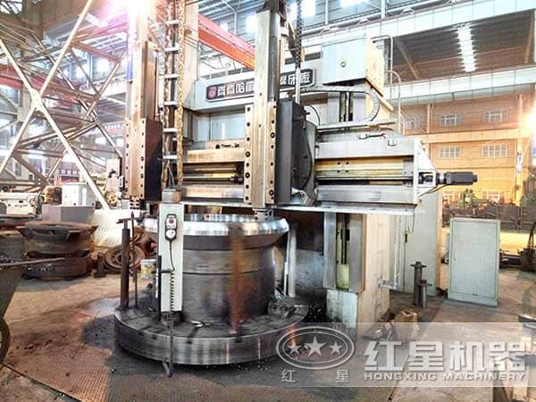 1000tph碎石機制造車間 1000tph碎石機制造車間