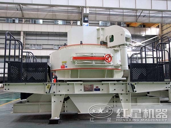 時(shí)產(chǎn)300噸河卵石制沙機(jī) 時(shí)產(chǎn)300噸河卵石制沙機(jī)