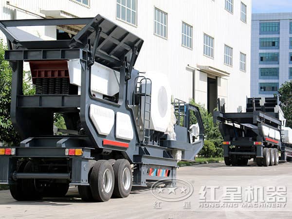 移動式石頭破碎機(jī)高清圖 移動式石頭破碎機(jī)高清圖