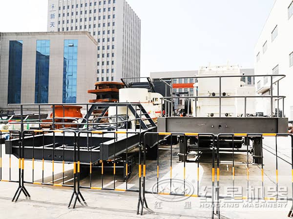 不同組合形式的移動(dòng)制砂機(jī) 不同組合形式的移動(dòng)制砂機(jī)