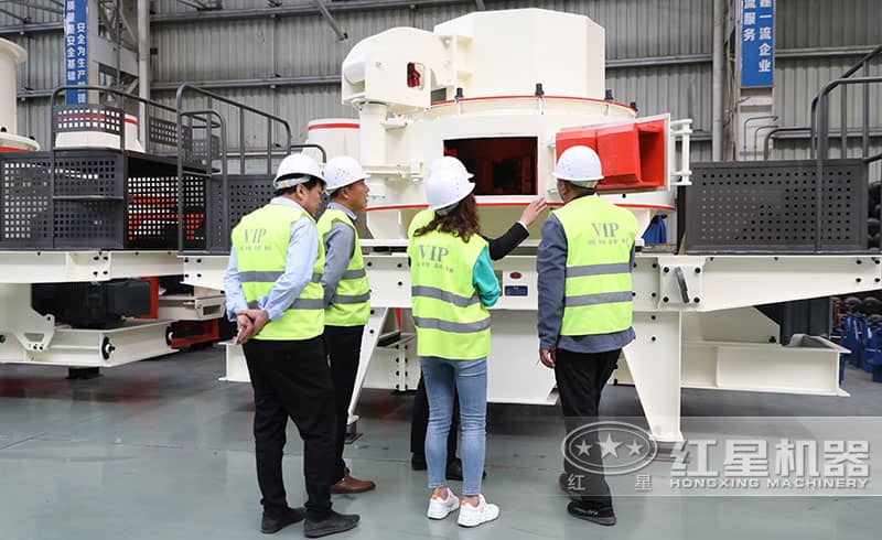 用戶來廠近距離了解設(shè)備 用戶來廠近距離了解設(shè)備