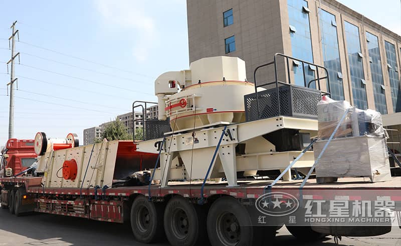 河卵石制砂機(jī)整套設(shè)備發(fā)貨中 河卵石制砂機(jī)整套設(shè)備發(fā)貨中