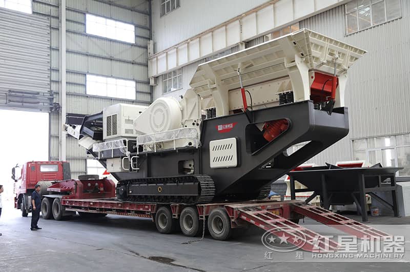 履帶移動式石子破碎機發(fā)往湖南 履帶移動式石子破碎機發(fā)往湖南