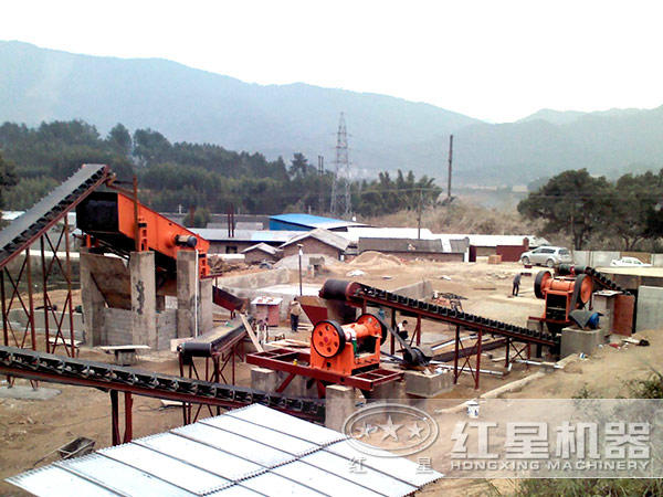 硬石膏破碎現(xiàn)場 硬石膏破碎現(xiàn)場