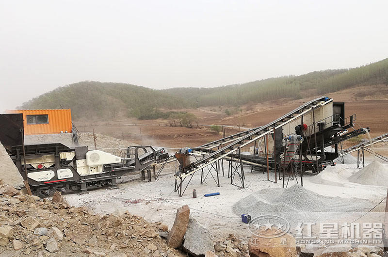 流動石子機工作現(xiàn)場 流動石子機工作現(xiàn)場