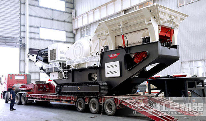 履帶式發(fā)貨現(xiàn)場(chǎng) 履帶式發(fā)貨現(xiàn)場(chǎng)